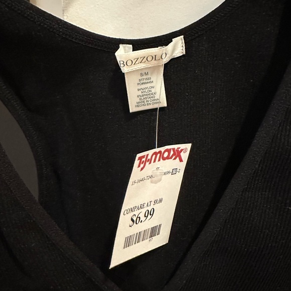 Black workout tank top new with tag on it - Picture 2 of 2